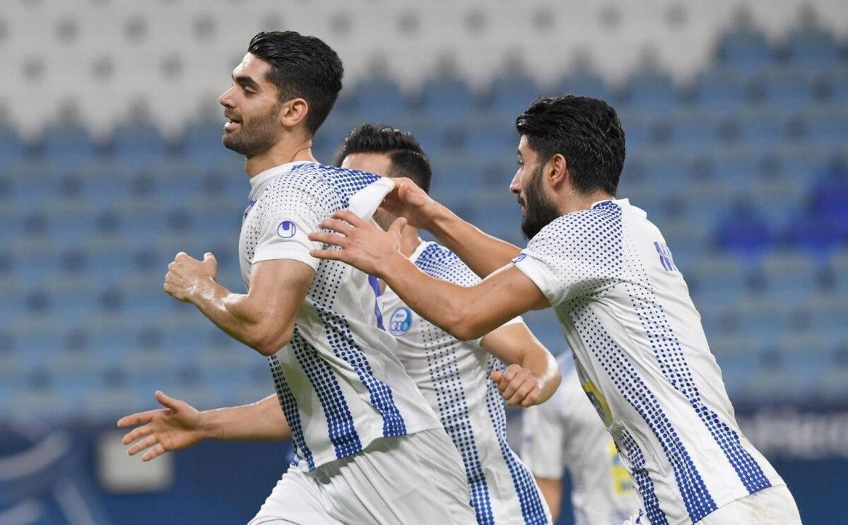 علی کریمی رسما به سپاهان پیوست+ عکس