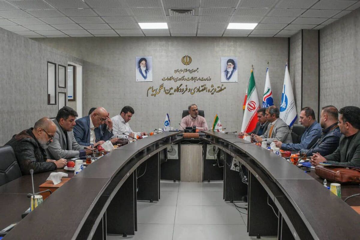 بازدید مسئولان منطقه آزاد ماکو از منطقه ویژه اقتصادی و فرودگاه پیام