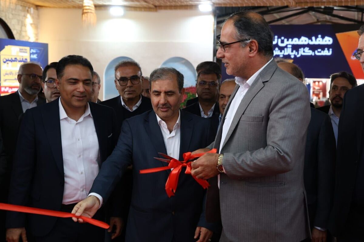 پارس جنوبی با ۱۵۰ میلیارد دلار سرمایه‌گذاری نماد استقلال وخودکفایی صنعتی است