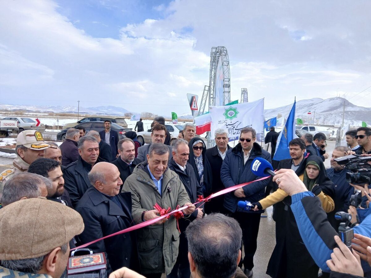 پروژه راه‌سازی و توسعه شبکه حمل و نقل جاده ابریشم افتتاح شد