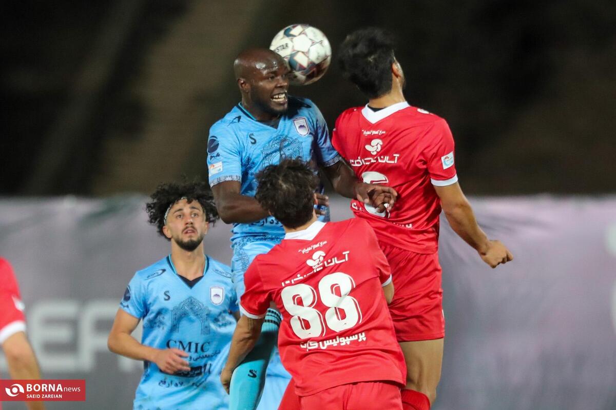 گزارش زنده/ پرسپولیس صفر      چادرملو صفر