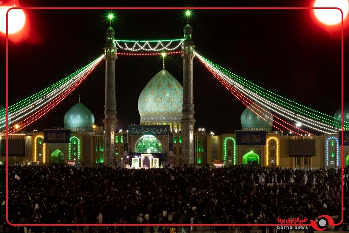 مسیر منتهی به مسجد جمکران در شب نیمه شعبان؛ مملو از جمعیت