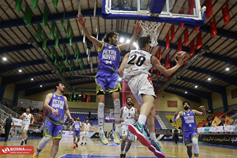 دیدار تیم های بسکتبال گلنور - پترو نوین