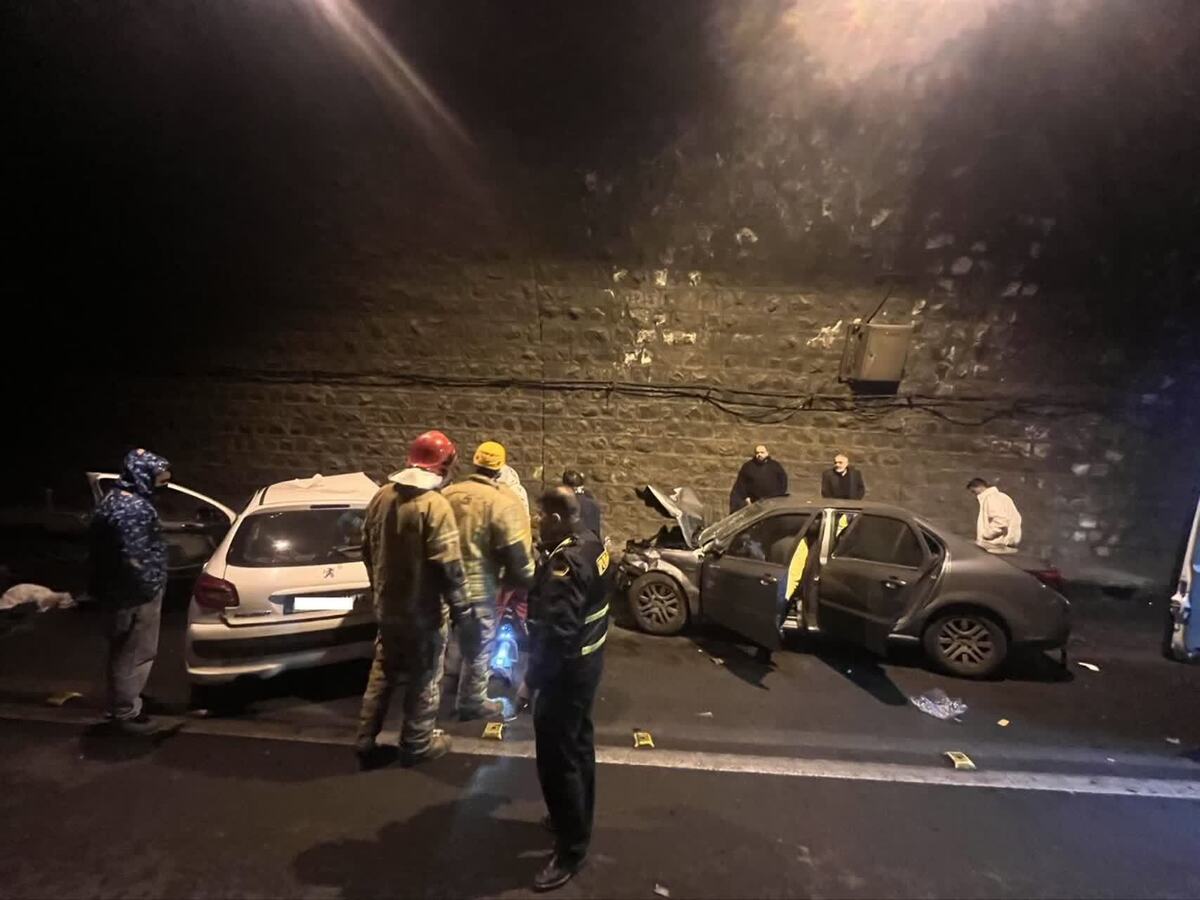 برخورد دو دستگاه خودرو، یک فوتی و چند مصدوم بر جای گذاشت