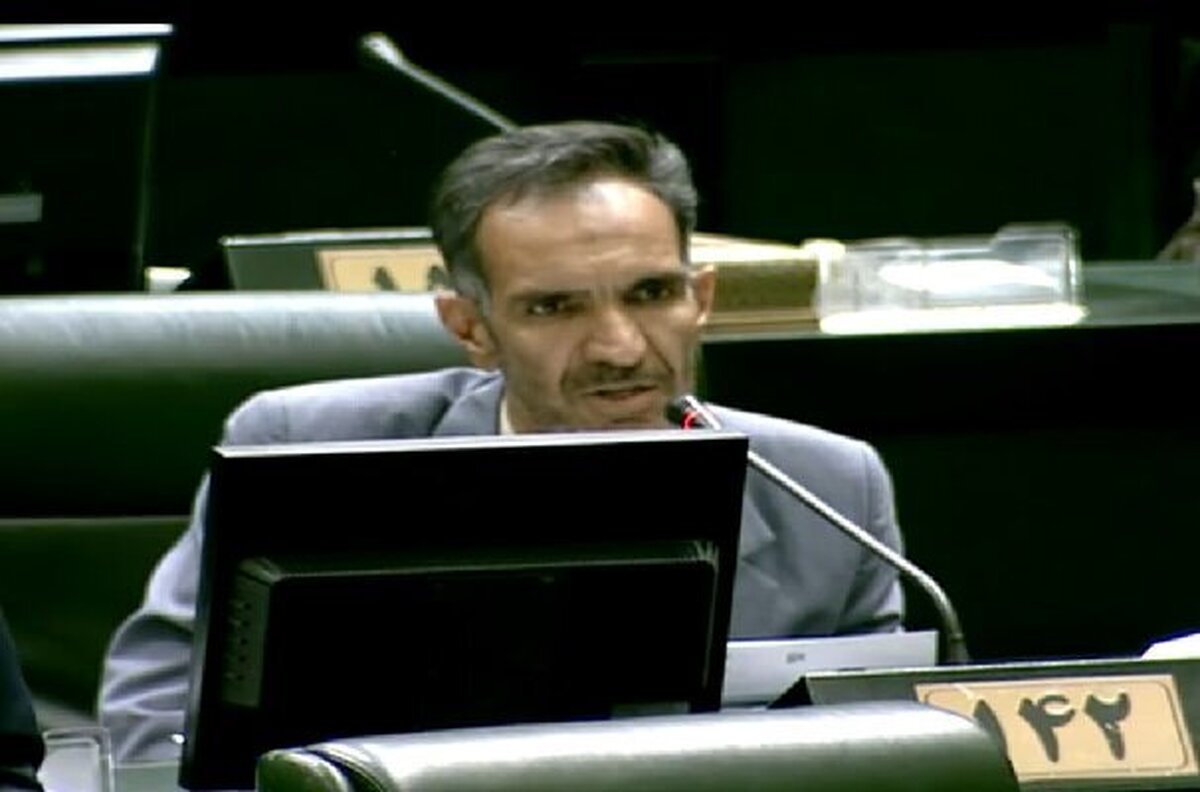 مسئولان باید واقعیت‌ها را شفاف با مردم در میان بگذارند