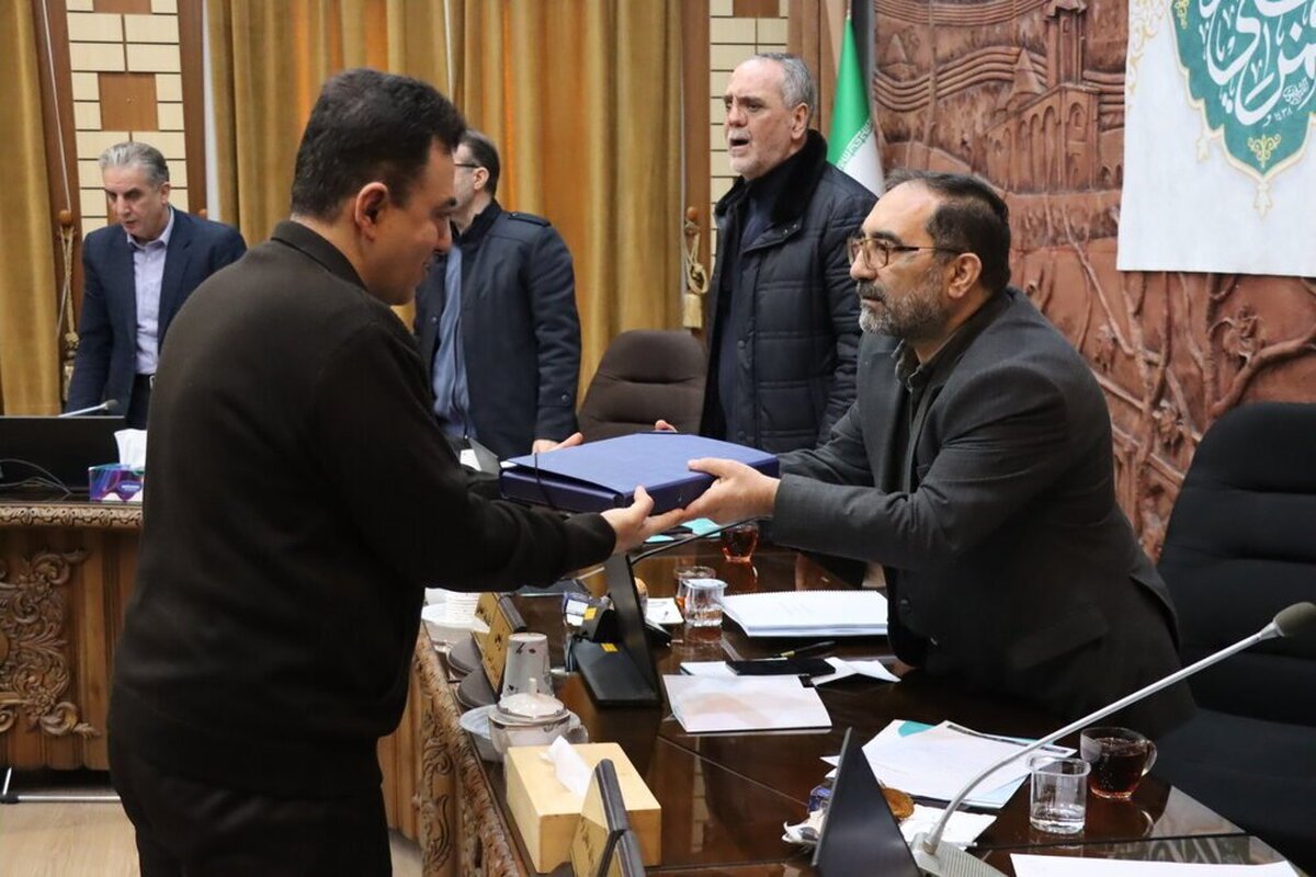 لایحه بودجه ۵۵۰ هزار میلیارد ریالی سال ۱۴۰۵ توسط شهردار تبریز تقدیم شورای اسلامی شهر شد