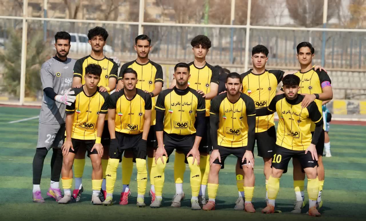 هفته شانزدهم لیگ برتر ۱۸ سال کشور؛ سپاهان روی نوار پیروزی