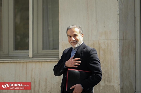 عراقچی: در روزهای اخیر هیچ تماسی با ویتکاف نداشته‌ایم