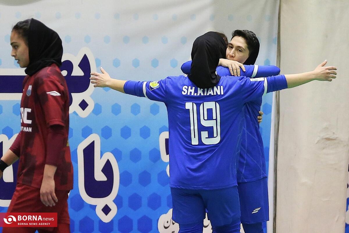 دیدار فوتسال دختران پالایش نفت - استقلال