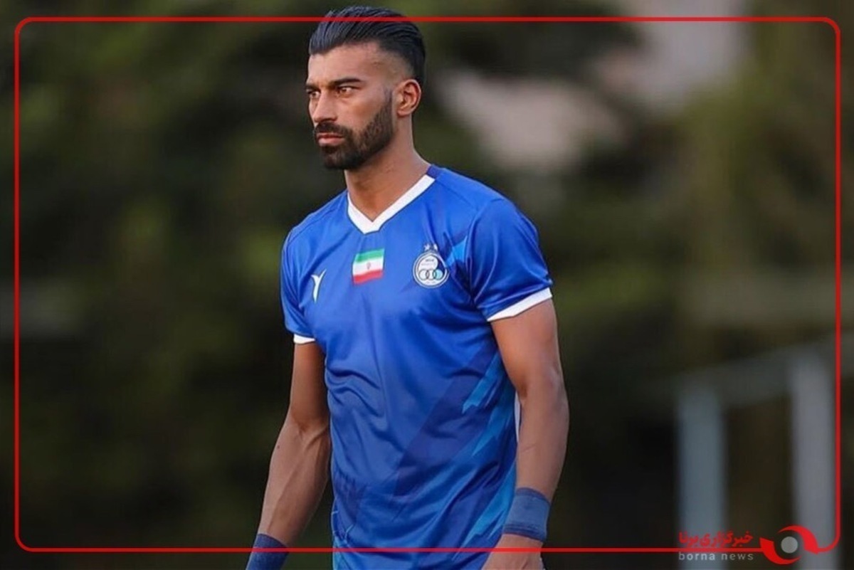 گل اول استقلال توسط رضاییان از روی نقطه پنالتی در دقیقه 31