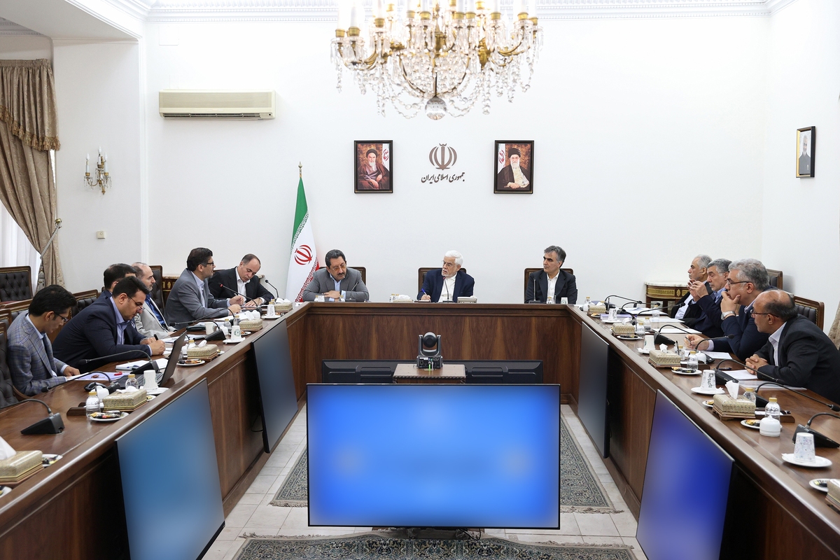 راهبرد دولت سرعت‌بخشی به امور همراه با شفاف‌سازی است