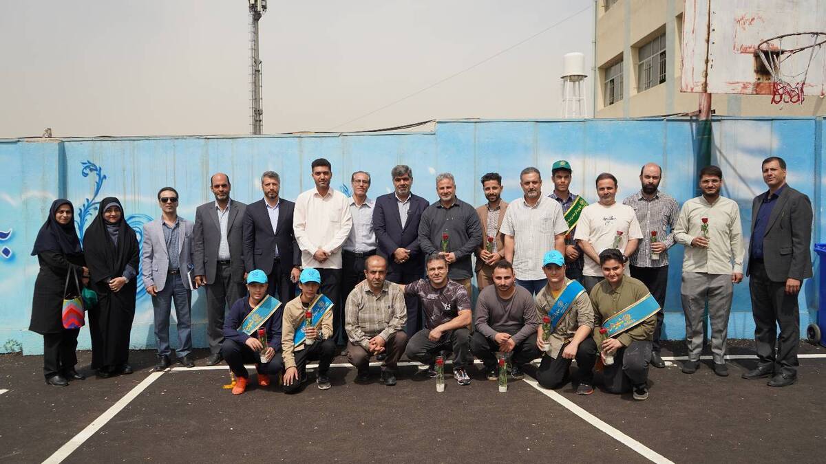 معلمان در شکل گیری موفقیت در هر عرصه‌ای نقش اساسی دارد