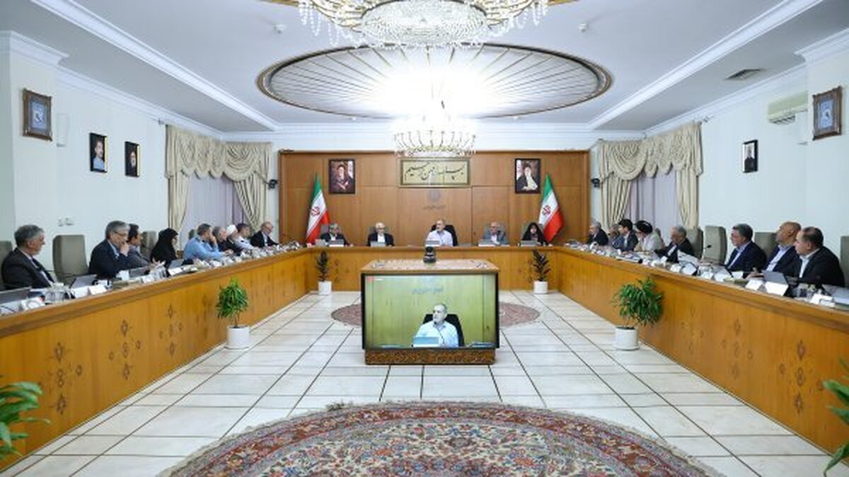 تأکید پزشکیان بر تسریع گردآوری داده‌های لازم برای اجرای طرح‌های جی‌نف، کاداستر و ماده 169مکرر مالیاتی