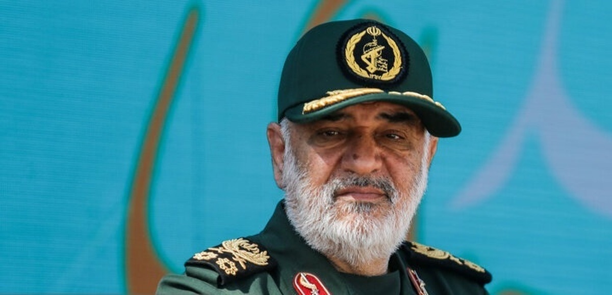 سرلشکر سلامی: سپاه برای حل مشکلات بندر شهید رجایی، کنار مردم است