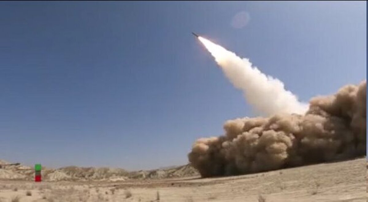 موشک بالستیک «قاسم بصیر» رونمایی شد