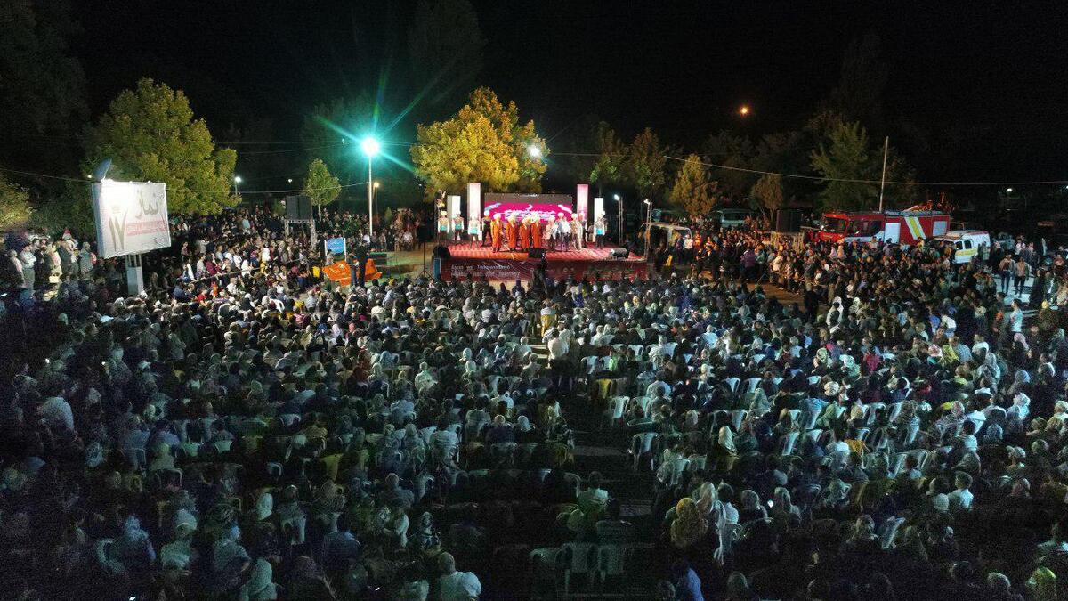 جشنواره ملی اقوام با ۱۴۰ غرفه صنایع‌دستی و ۱۰ سیاه‌چادر عشایری در بجنورد برگزار می‌شود