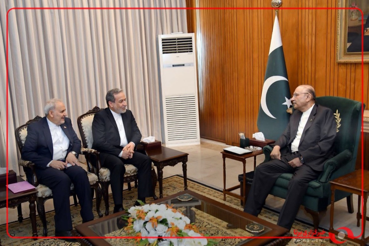دیدار عراقچی با رئیس‌جمهور پاکستان در اسلام‌آباد