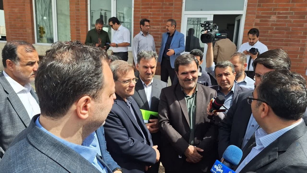 معاون وزیر راه و شهرسازی از پست برق مهرگان بازدید کرد 