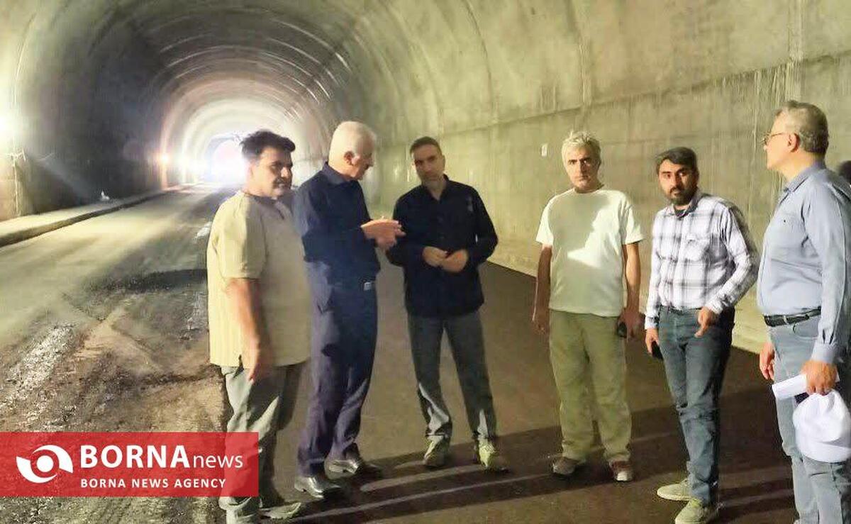 طولانی‌ترین تونل استان کرمانشاه در آستانه افتتاح قرار دارد/ آغاز عملیات آسفالت مسیر داخل تونل «سیاه طاهر»
