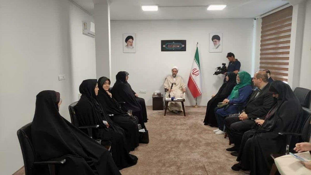 دیدار بانوان خانه ملت با نماینده ولی فقیه در استان قزوین 