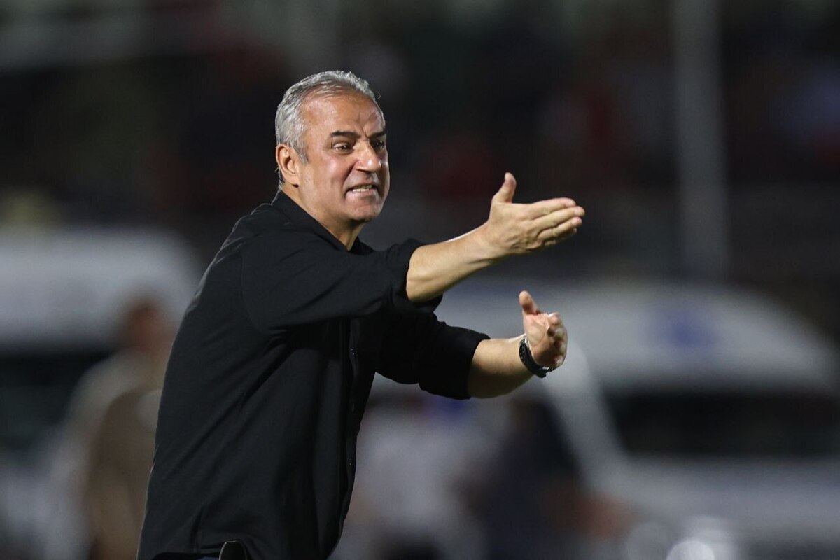 اسماعیل کارتال:‌ نمی‌توانم بگویم چه ناسزا‌هایی به علیپور گفته شد! / در فوتبال مهم است به هم احترام بگذاریم