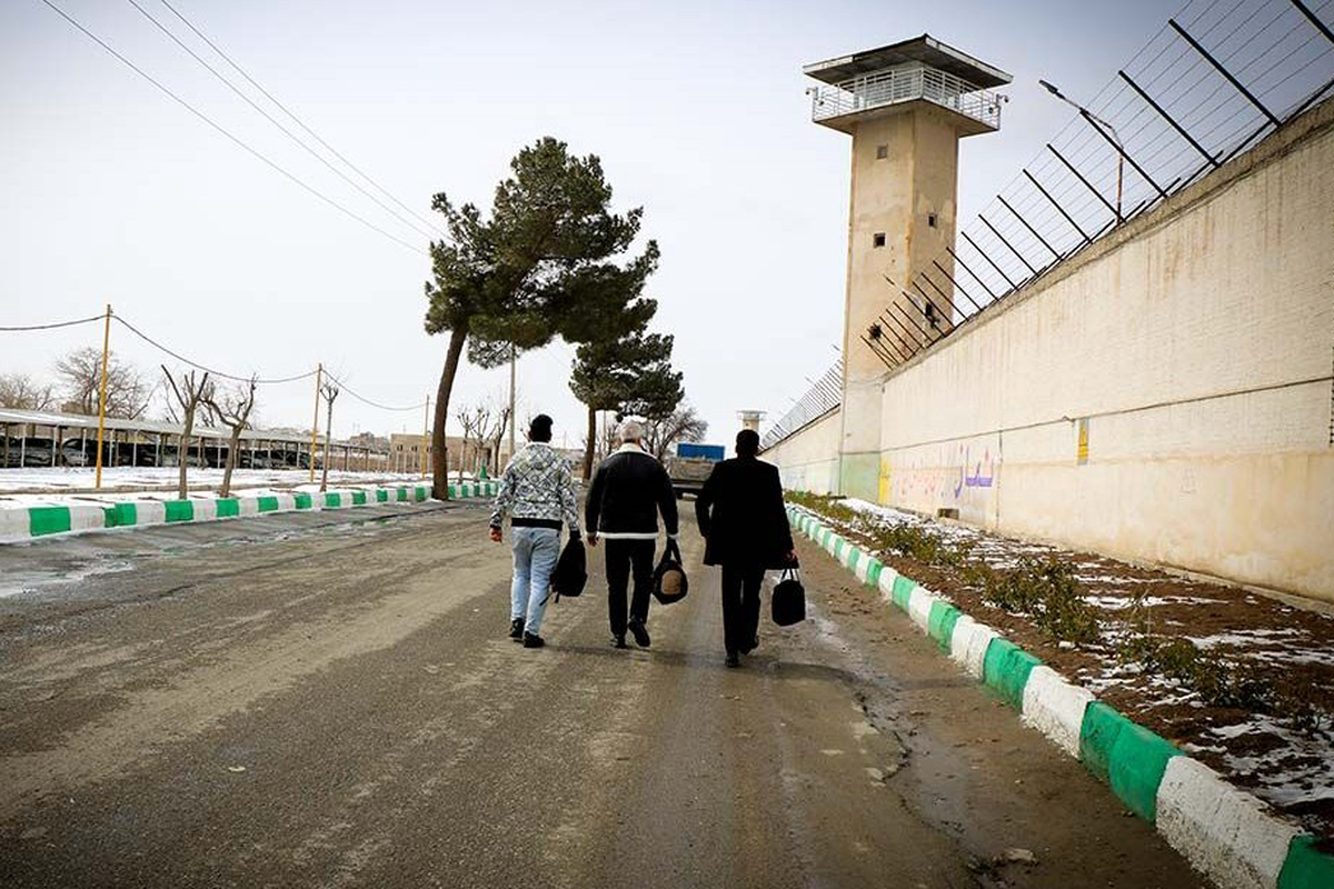 دانش‌آموزان مدرسه‌ای در ارومیه ۳ زندانی را آزاد کردند