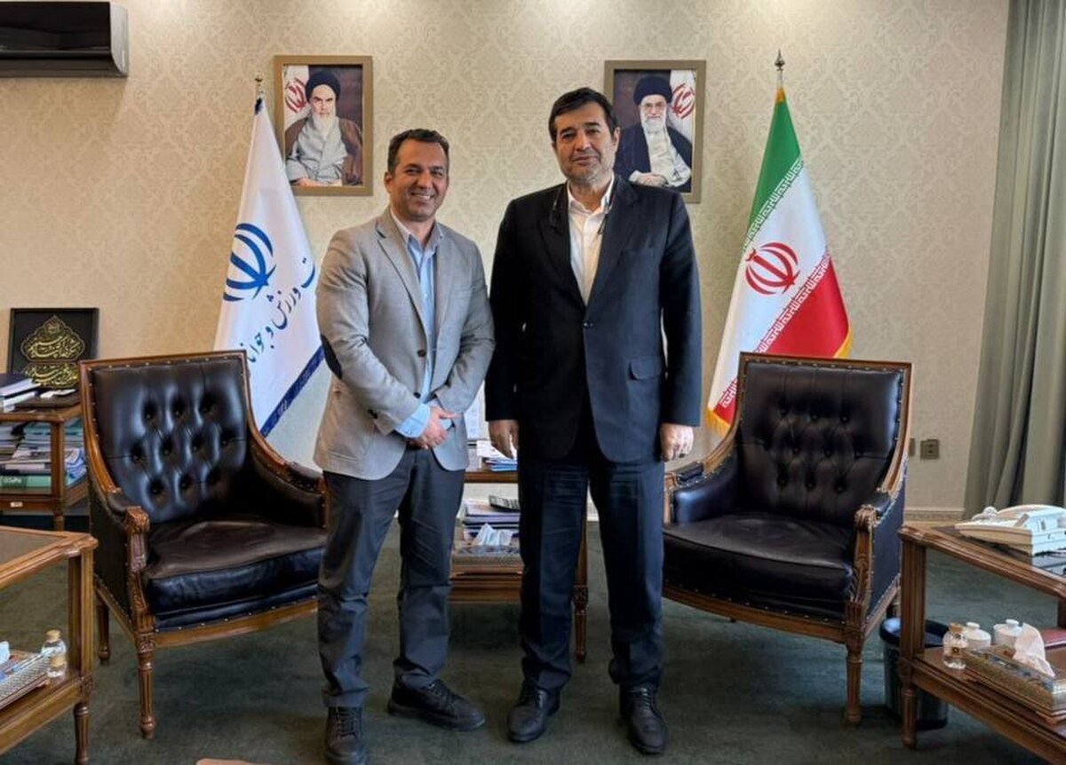 دیدار رئیس انجمن کراسفیت با وزیر ورزش و جوانان