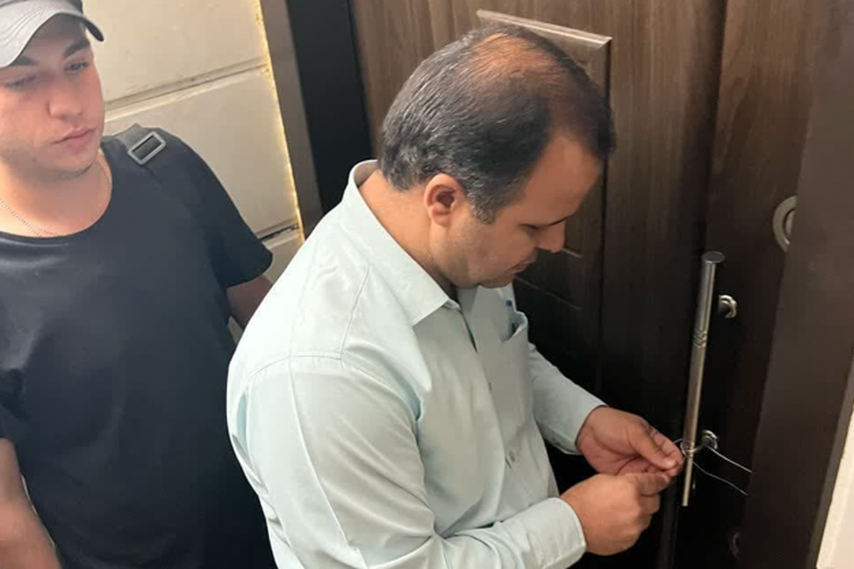 ۶ کافی شاپ متخلف در بخش محمدیه پلمپ شدند