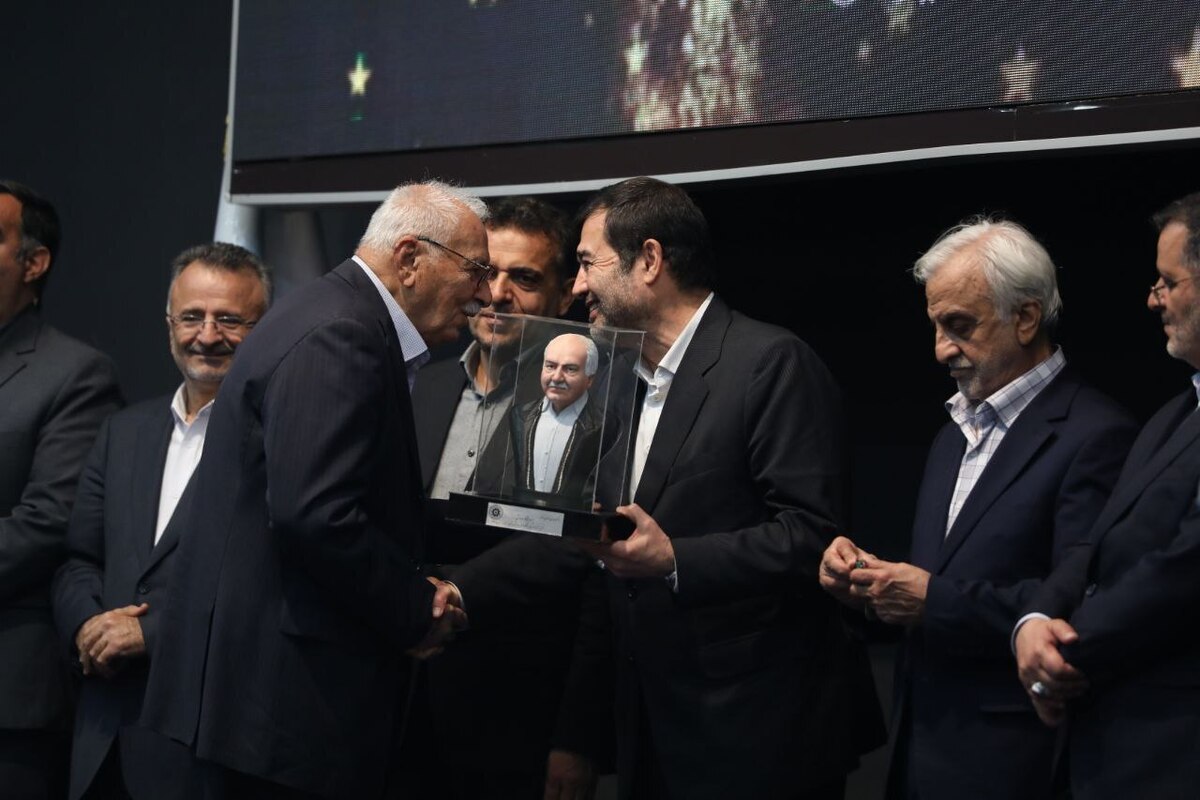 انتخاب و تقدیر از  چهره‌های ماندگار ورزش ایران در حضور وزیر ورزش و جوانان