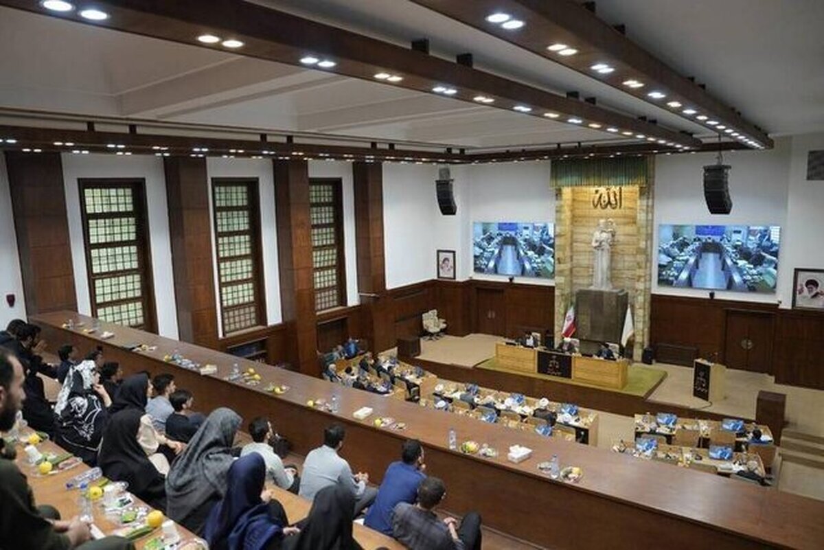 انتقاد رئیس دیوان عالی کشور از وجود «پرونده‌های آنچنانی اختلاس و حیف و میل بیت المال»