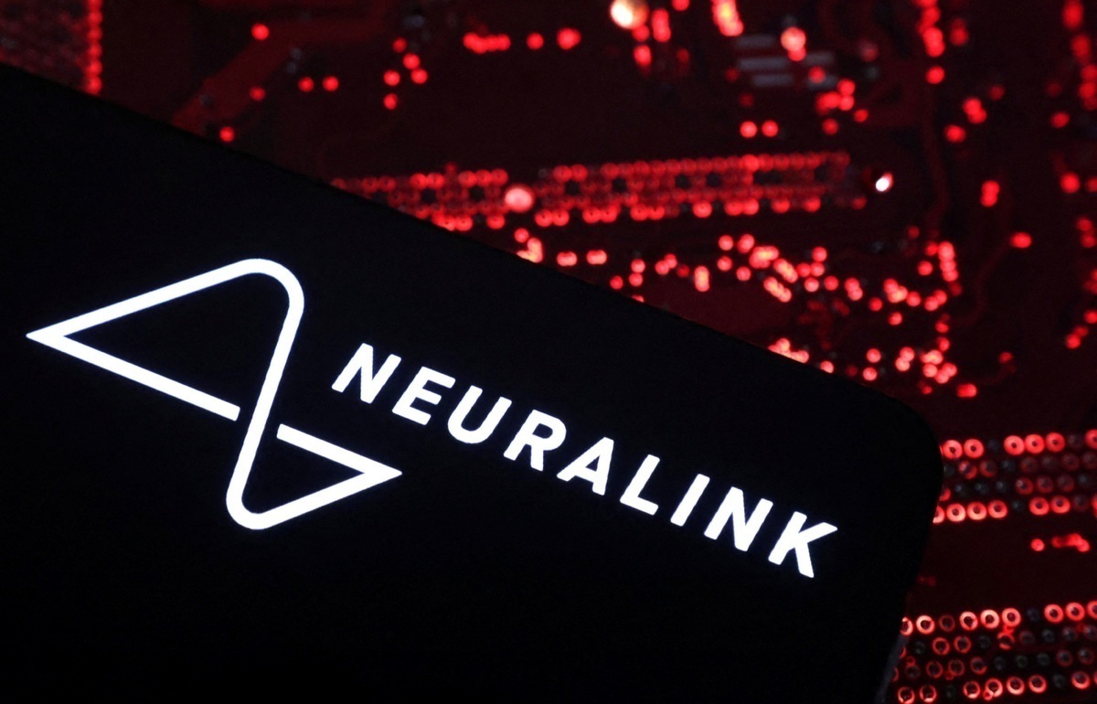 نورالینک وارد امارات شد