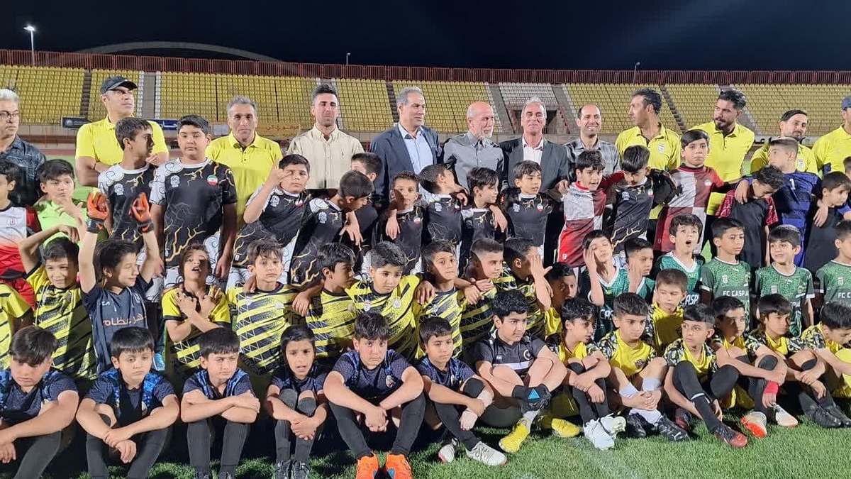 جشن بزرگ روز جهانی فوتبال پایه در قزوین برگزار شد