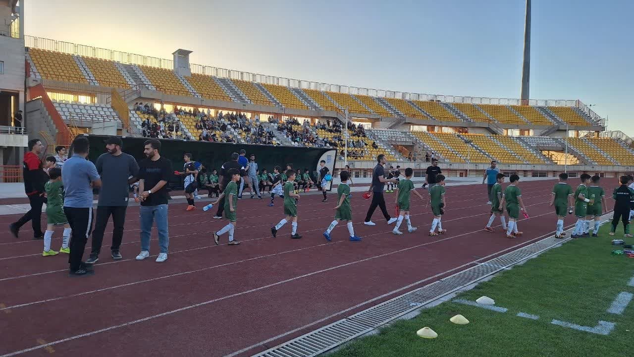 جشن بزرگ روز جهانی فوتبال پایه در قزوین برگزار شد