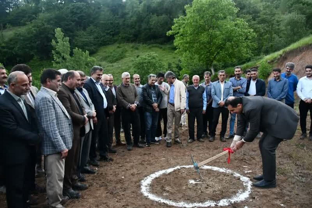 آیین کلنگ زنی سالن ورزشی چندمنظوره روستای چورت ساری برگزار شد