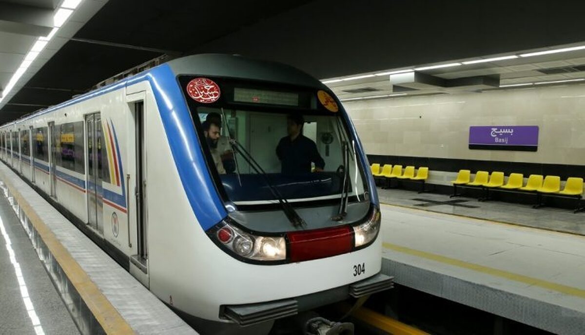 مترو عامل کاهش سالانه ۳۰۰ میلیون لیتر مصرف بنزین / رتبه بیستم تهران در شبکه مترویی دنیا
