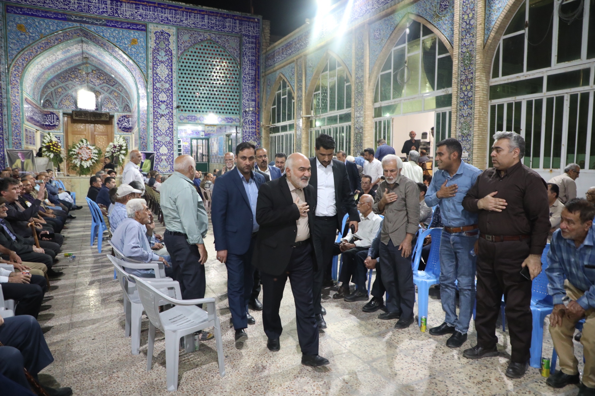 مراسم یادبود هنرمند پرآوازه بهبهانی با حضور استاندار خوزستان برگزار شد مراسم یادبود هنرمند پرآوازه بهبهانی با حضور استاندار خوزستان برگزار شد