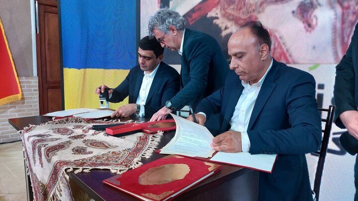 امضا نخستین تفاهم‌نامه رسمی خواهرخواندگی بین‌المللی نائین