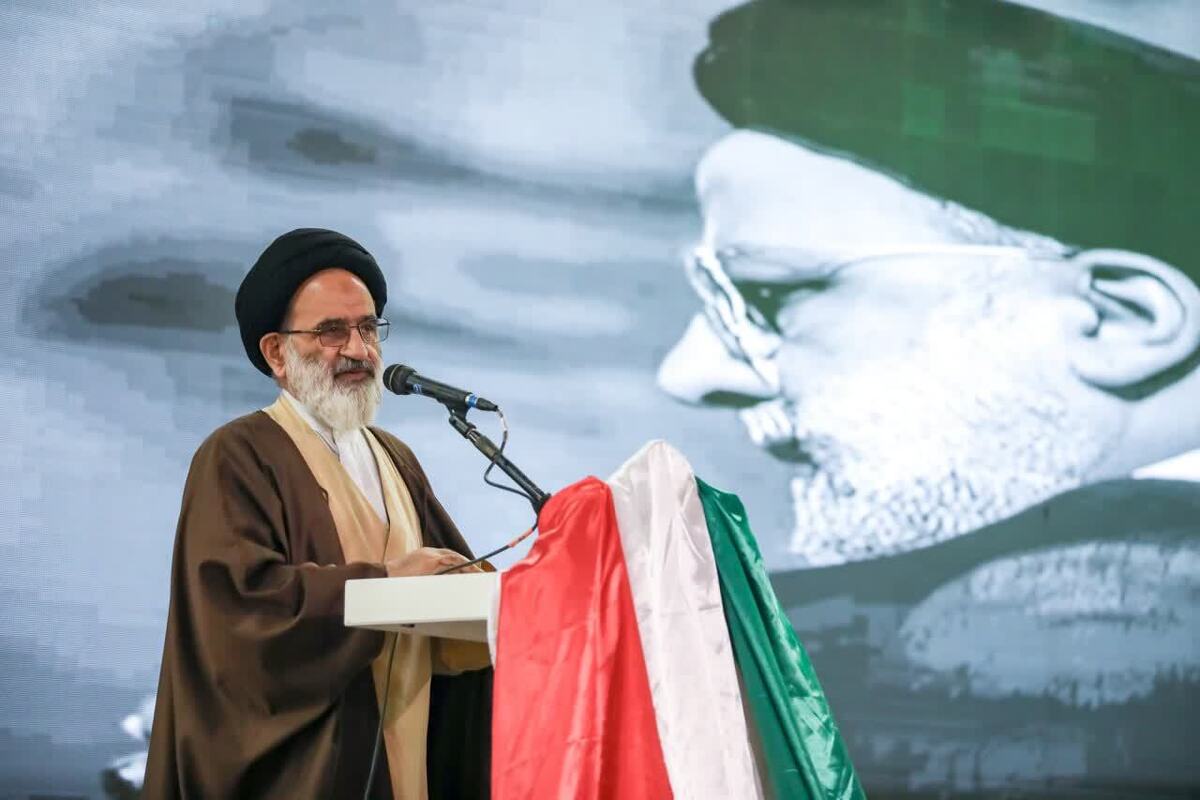 برگزاری سالگرد شهدای خدمت انتقال فرهنگ درست به نسل آینده است