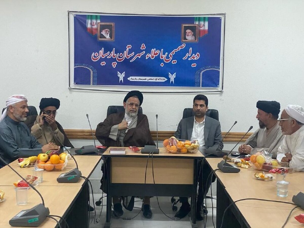 تقویت وحدت ملی و استفاده از نخبگان اهل سنت در مدیریت کشور