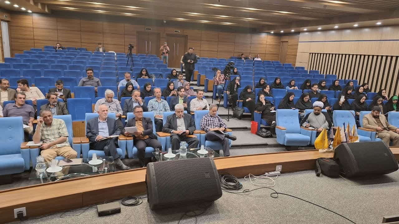 سالانه ۲۰ هزار مشترک جدید به پوشش شرکت توزیع نیروی برق استان قزوین اضافه می شود