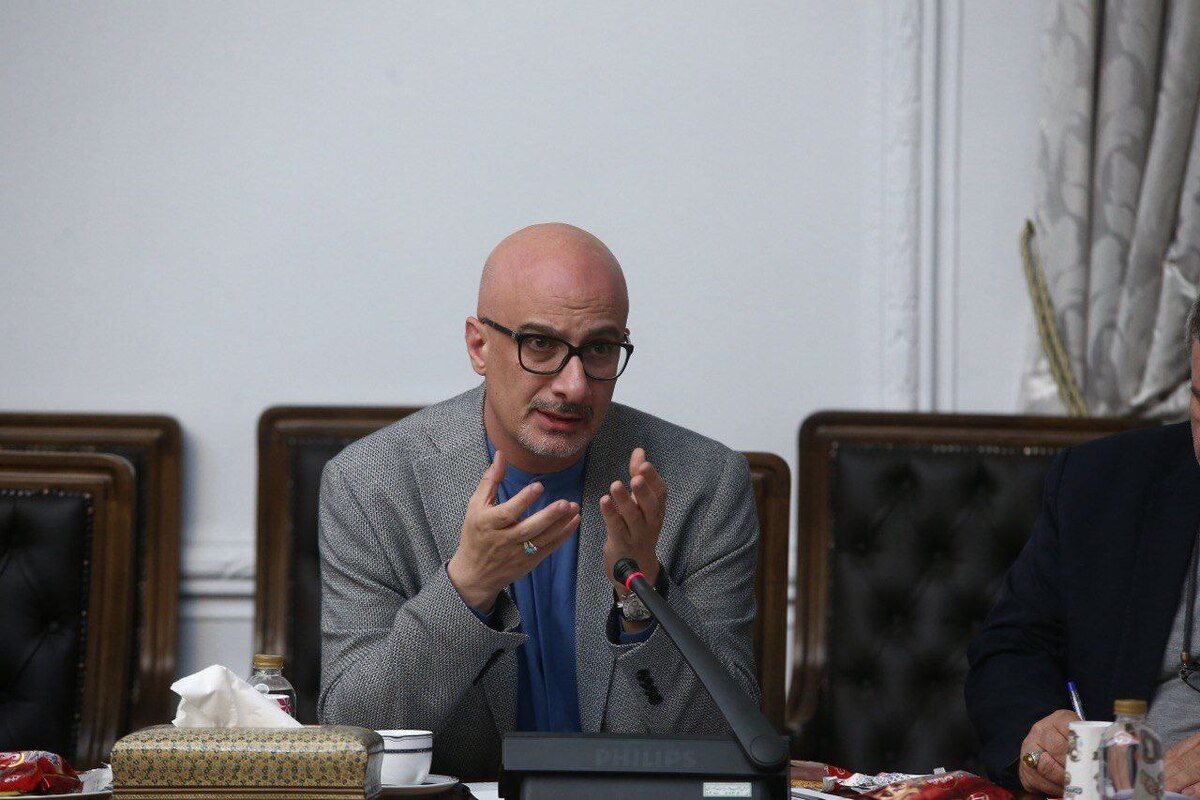 طباطبایی: نه زیربار زور می‌رویم، نه زیر میز مذاکره می‌زنیم