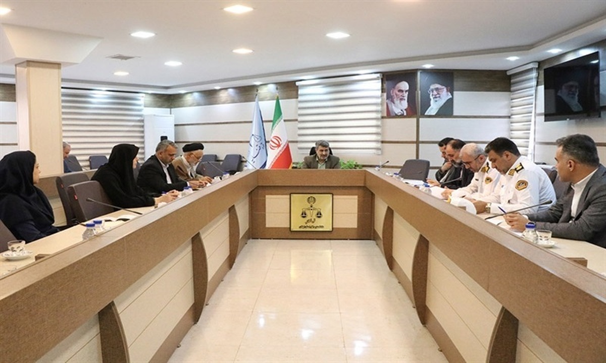 برگزاری نشست هم اندیشی به منظور وحدت رویه دستگاه‌های ذیربط در خصوص پرونده‌های تصادفات رانندگی