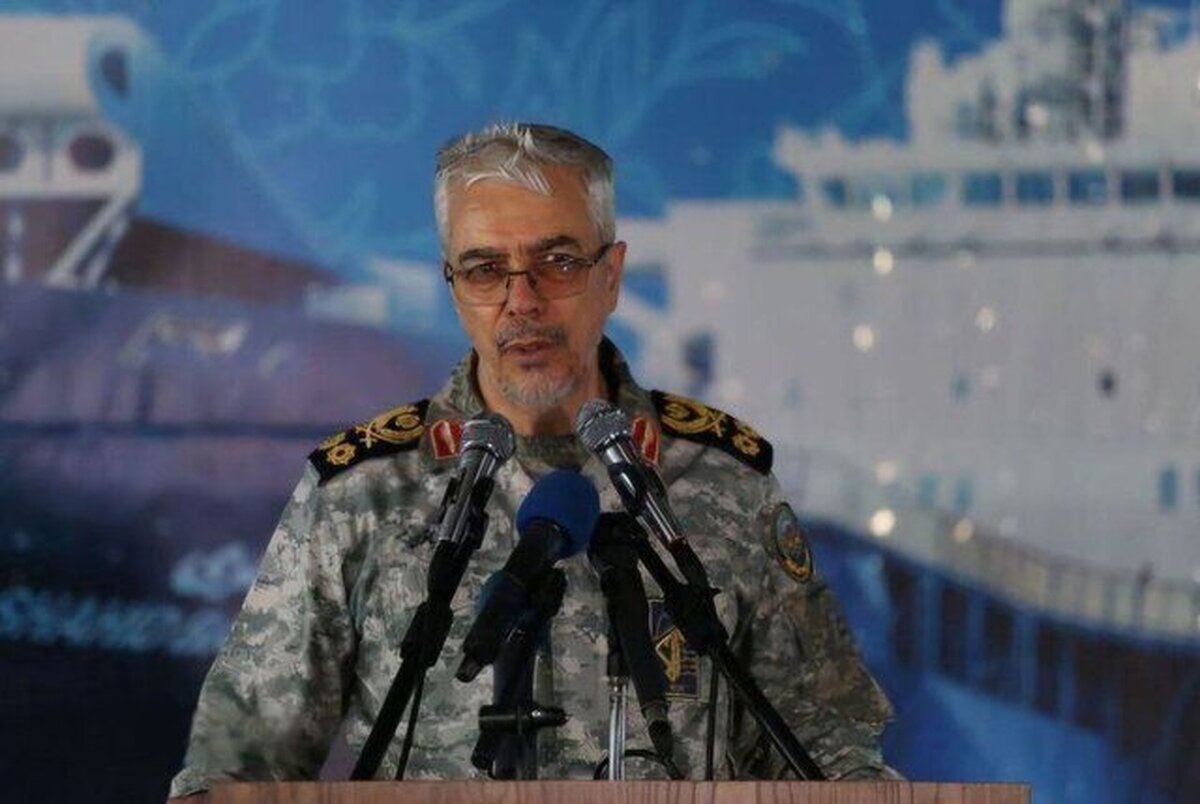 سرلشکر باقری: انسداد مرزهای شرقی از اولویت های نیروهای مسلح است
