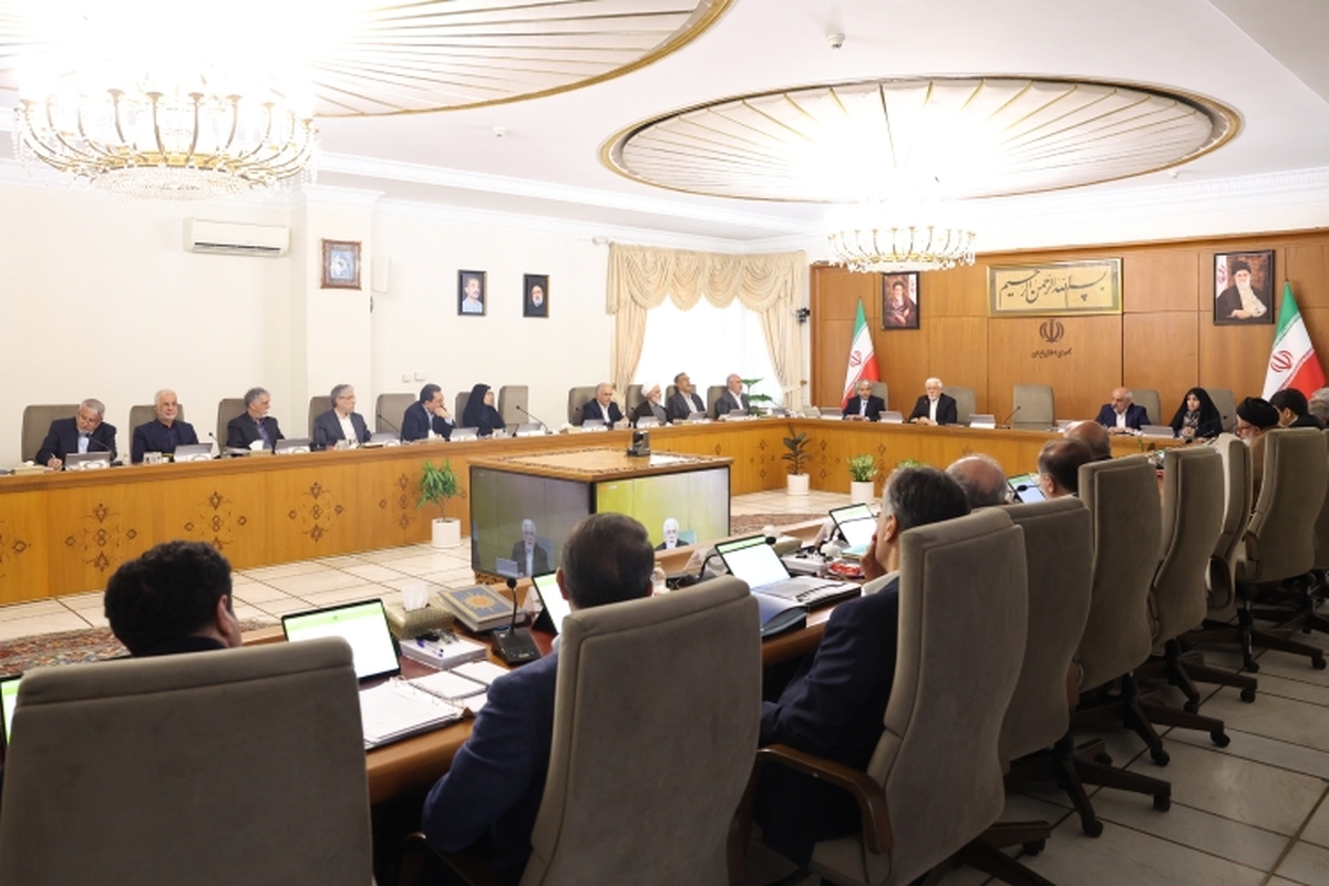 عارف: ایران در مورد دانش هسته‌ای و اصل غنی‌سازی با کسی مذاکره نمی‌کند