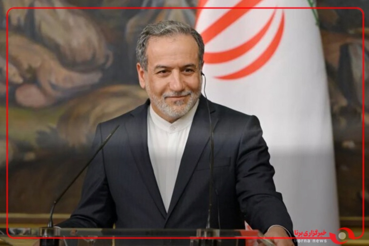 حضور عراقچی در نمایشگاه کتاب عمان ۲۰۲۵ جهت رو‌نمایی از نسخه عربی کتاب «قدرت مذاکره»