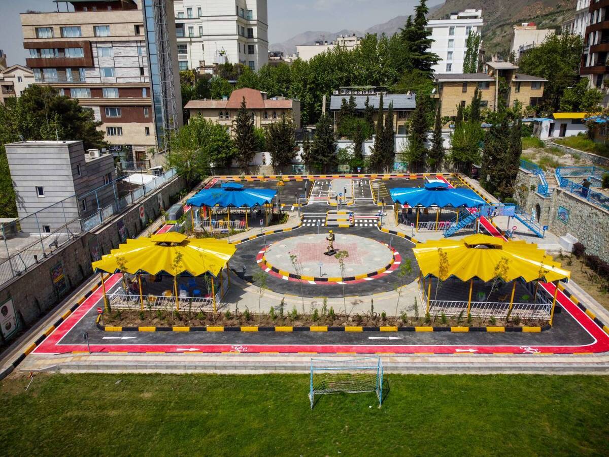 بوستان ترافیک منطقه یک آماده حضور دانش آموزان شد 