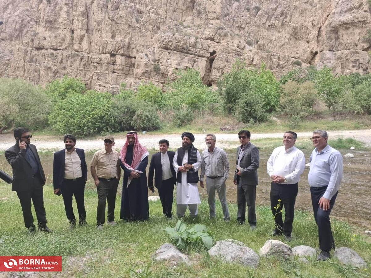 برگزاری تور آشناسازی سرکنسول‌ها و نمایندگان سه کشور خارجی با اماکن گردشگری خراسان رضوی