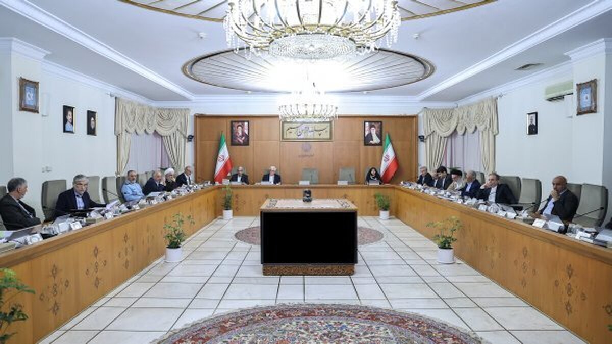 عارف: علل سانحه بندرعباس به محض مشخص شدن به اطلاع مردم خواهد رسید