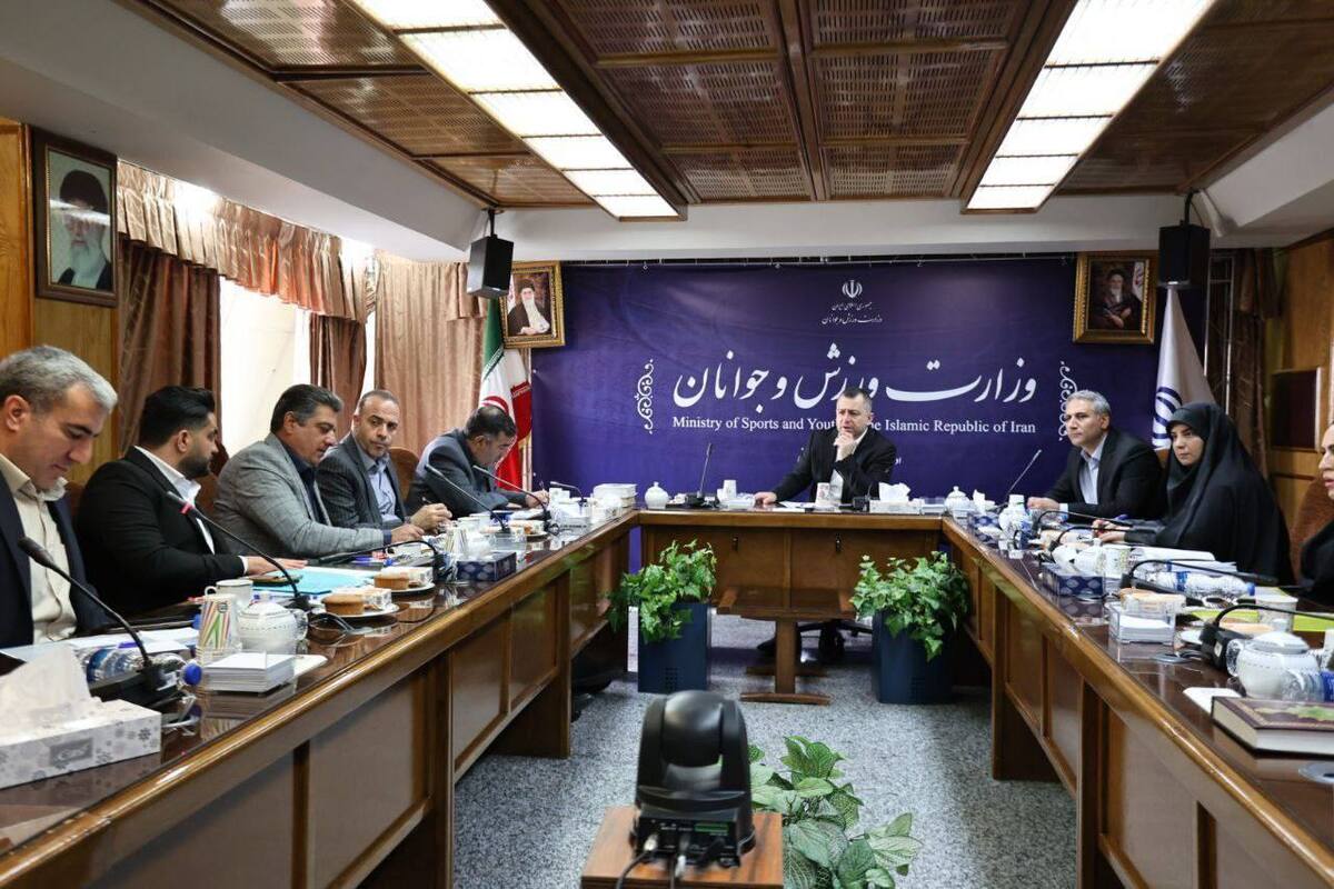 تشکیل تیم علمی برای تحلیل داده‌های جمعیتی/ سازمان‌های مردم‌نهاد در امدادرسانی به بندرعباس مشارکت می‌کنند