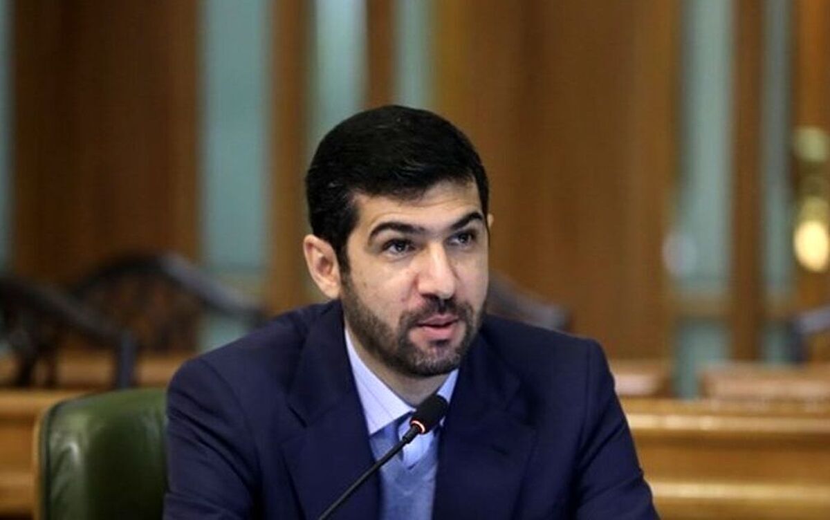 آخوندی: پرسپولیس و استقلال نیازمند کار‌های بنیادی و ریشه‌ای هستند/ مدیریت شهری حامی همه رشته‌های ورزشی است